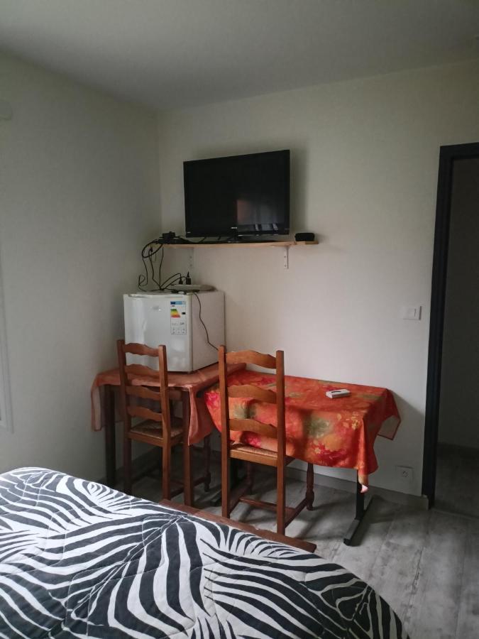 Brigitte Carbonnel Apartment Aydat Exterior photo